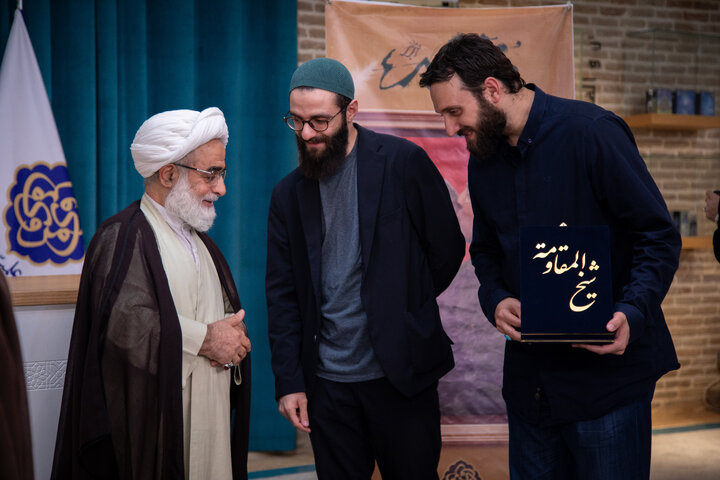 گزارش تصویری/  مراسم بزرگداشت دومین سالگرد شهادت سید حسن نصرالله در حوزه علمیه مروی