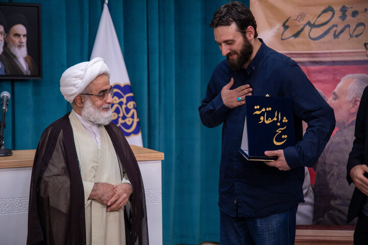 گزارش تصویری/  مراسم بزرگداشت دومین سالگرد شهادت سید حسن نصرالله در حوزه علمیه مروی