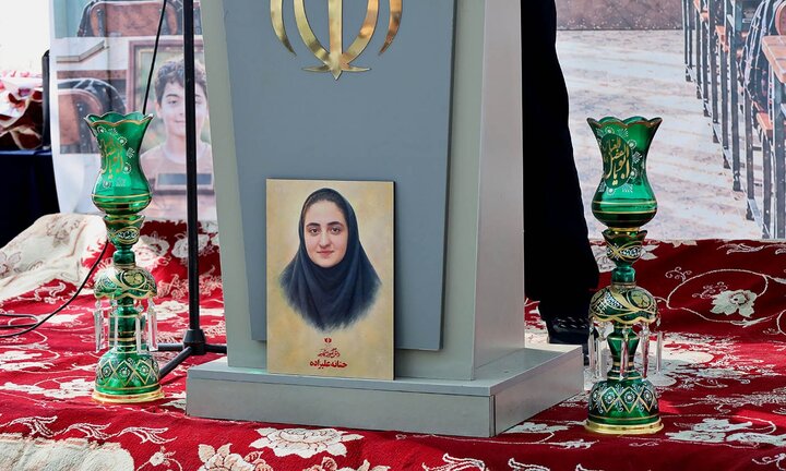 گزارش تصویری/ مراسم بزرگداشت و غبارروبی مزار شهدای دانش‌آموز