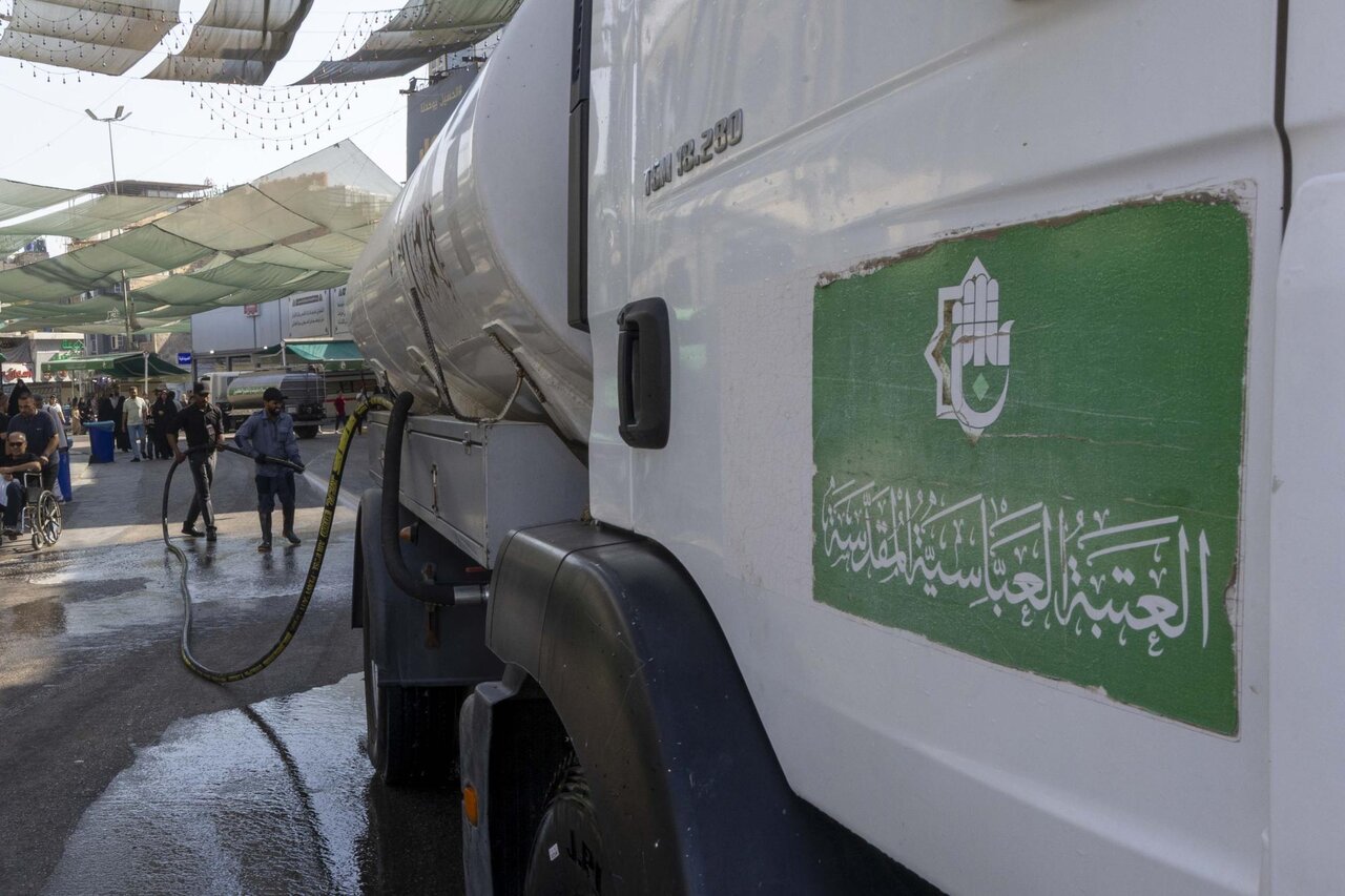 cleaning operations in Bab Al-Qibla Street