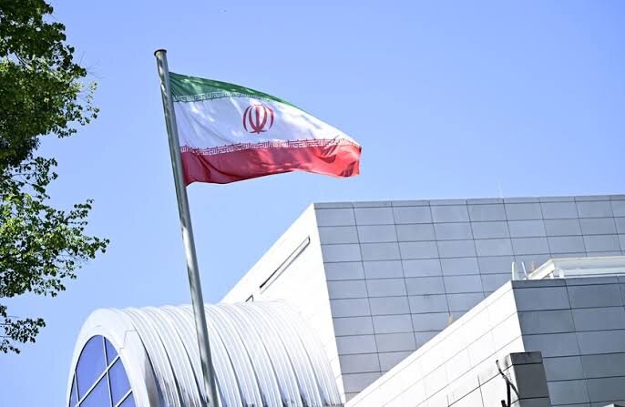 الخارجية الإيرانية تدين بشدة العدوان السعودي على البنى التحتية والأهداف المدنية في اليمن