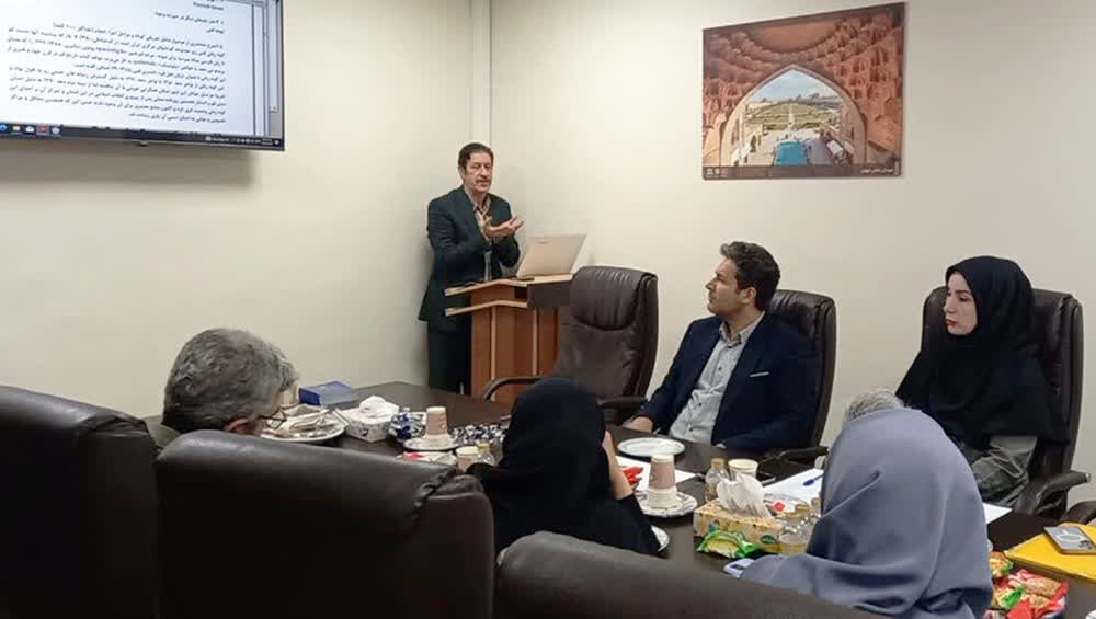 »گویش قمی« همزمان با روز جهانی گردشگری ثبت ملی شد