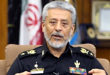 1 | آٹھ سالہ دفاع مقدس کی اقدار کیا تھیں؟ / ہمارے پاس 27 ممالک کے جنگی قیدی تھے، ایڈمرل سیاری
