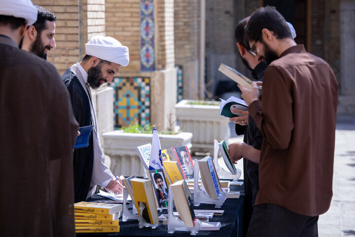 Photos: Commemoration ceremony for second martyrdom anniversary of Seyyed Nasrallah at Marvi Seminary in Tehran