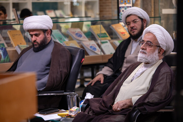 Photos: Commemoration ceremony for second martyrdom anniversary of Seyyed Nasrallah at Marvi Seminary in Tehran