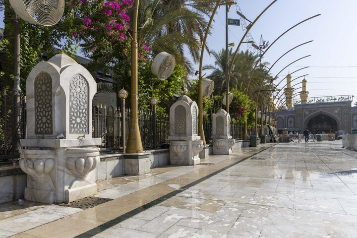 تقرير مصور/  غسل الساحة الوسطية لبين الحرمين وتنظيفها