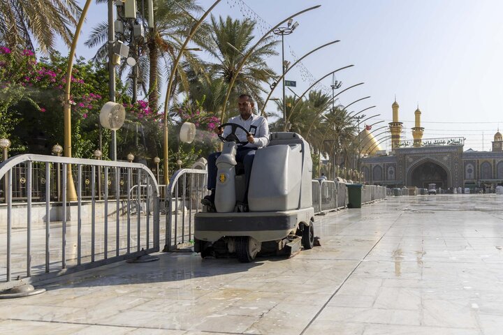 تقرير مصور/  غسل الساحة الوسطية لبين الحرمين وتنظيفها