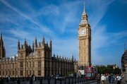 UK Borrowing Costs Hit Highest Rate Since 1999 as Debt Pressures Mount