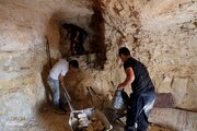 مغربی کنارے میں فلسطینیوں کے گھر مسمار، خاندان غاروں میں رہنے پر مجبور