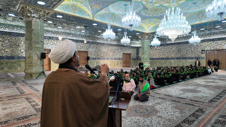 زیارت ۲۰۰ کرمانشاهی و سرخسی برای اولین بار در حرم بانوی کرامت