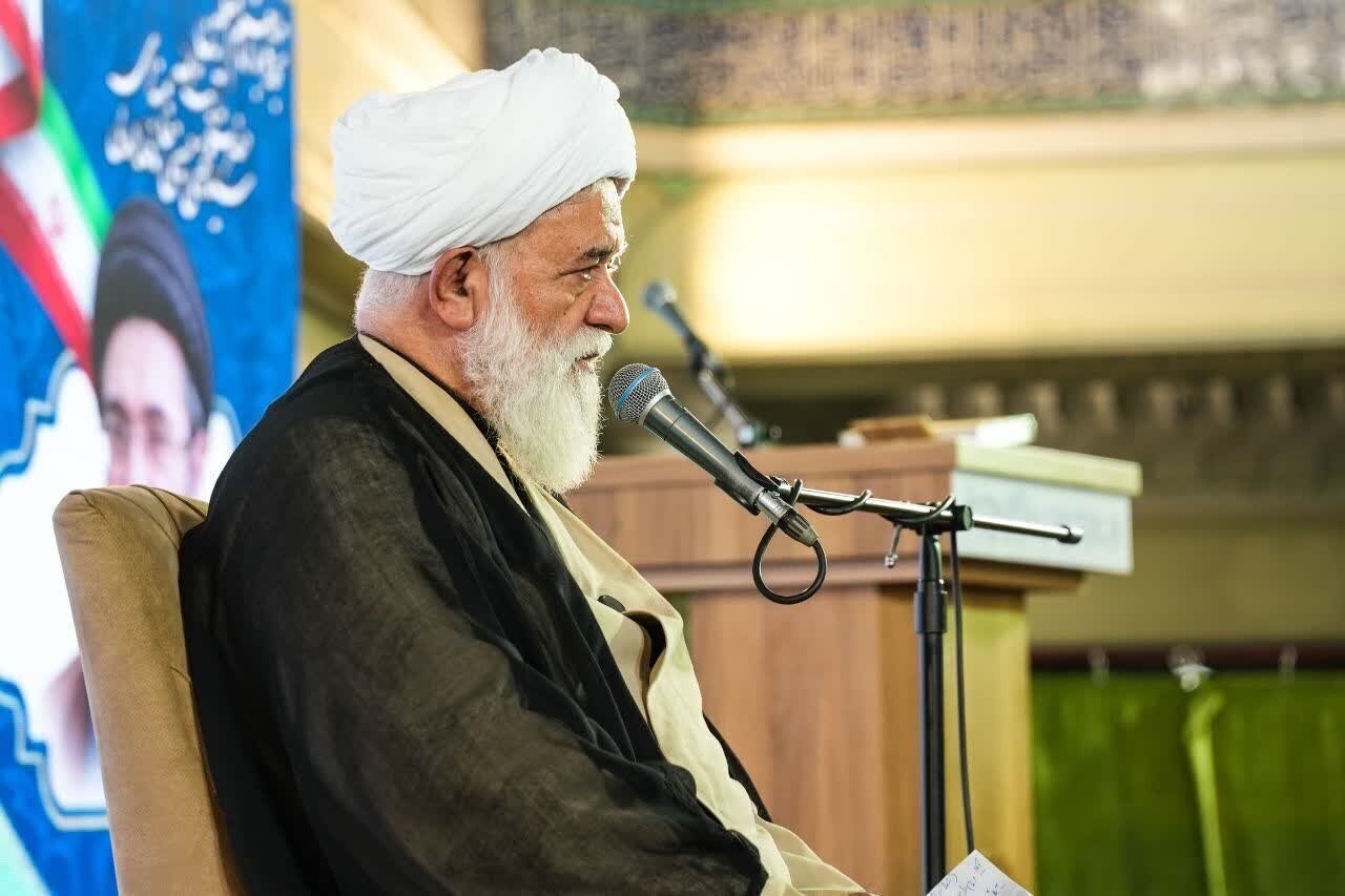 رئيس مجلس الحوزات العلميّة يؤكد على جهاد النفس كمقدّمة للجهاد في مواجهة العدوّ