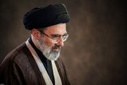 قائد الثورة: الصلاة هي ركن الحياة الطيّبة وسند راسخ في مواجهة الشياطين