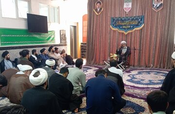 آیت‌الله فیاضی: «مراقبه» مهم‌ترین توصیه برای طلاب است/ سرمایه عمر قابل ذخیره نیست