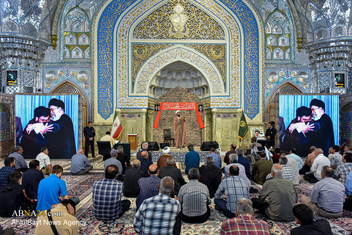 تقرير مصور/ مراسم ذكرى سنوية للشهيد السيد "حسن نصرالله" في حرم الإمام الرضا (ع) بمدينة مشهد