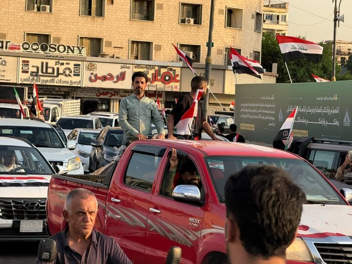 تقرير مصور/ العراقيون يحتفلون في بغداد بخروج القوات الامريكية من البلاد