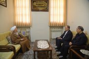 آية الله جوادي الآملي: انتصار البلاد يتحقق ببركة كون الشعب «يد الله»