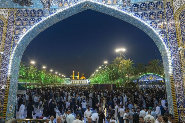 Noche de viernes en Karbala: imágenes del santuario de Abu al-Fadl al-Abbas