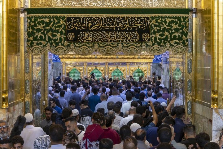 Noche de viernes en Karbala: imágenes del santuario de Abu al-Fadl al-Abbas