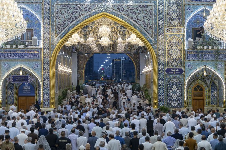 Noche de viernes en Karbala: imágenes del santuario de Abu al-Fadl al-Abbas