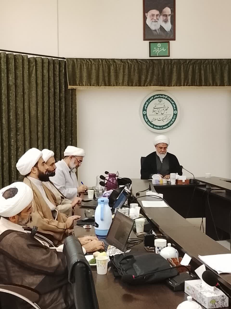 بررسی سند «مسیر نور» در شورای تخصصی حوزوی؛ تأکید بر تقویت مبانی اسلامی و تعیین نسبت با سند ملی زیارت