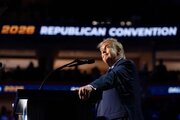 Trump, en aprietos políticos: caída de popularidad, acusaciones de uso político de la justicia y temor a la Ley de Insurrección