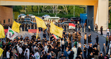 Iraqi resistance leader praises pressure to resume Iran flights