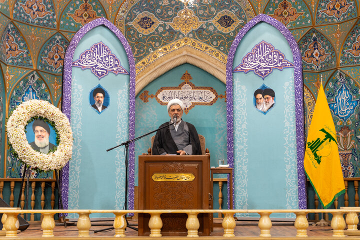 مراسم با شکوه بزرگداشت مجاهد کبیر شهید سید حسن نصرالله در حرم بانوی کرامت