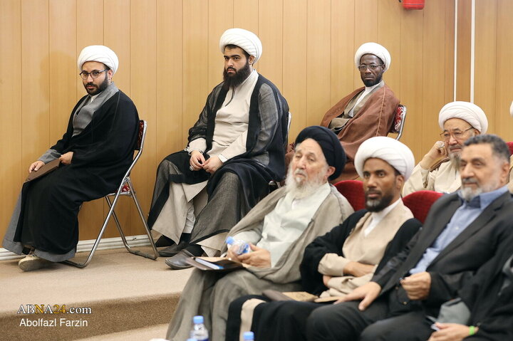 Photos: Unveiling ceremony of book "A Jurist from Karbala"