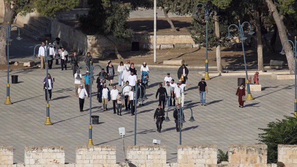Over 11,400 Israeli settlers storm al-Aqsa Mosque compound during Jewish holiday season