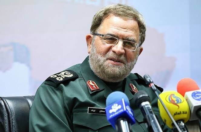 سرلشکر ایزدی: غافلگیری‌های فناورانه برای دشمنان داریم