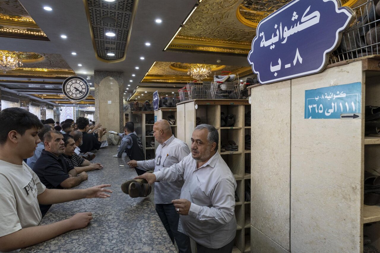 Al-Abbas Shrine Strengthens Cleaning, Shoe Storage and Water Services for Visitors