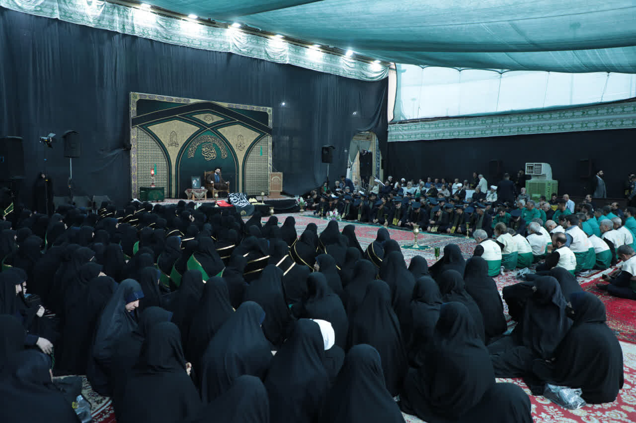 حجت‌الاسلام صدر: پرچم بقاع متبرکه نماد هویت دینی و پرچم هدایت و تقواست