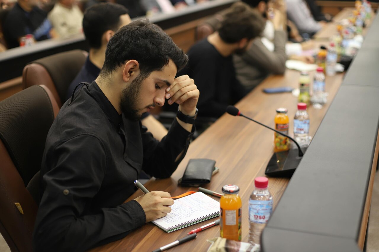 نشست تخصصی «جوانان و مقاومت در اندیشه اهلبیت(ع)» در ضاحیه جنوبی بیروت برگزار شد + تصاویر