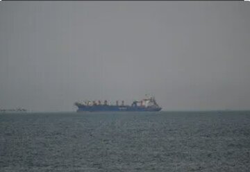 Hürmüz’de Stratejik Geçit: Bir Tanker Hedef Alındı, Deniz Güvenliğinde Kritik Zafiyet