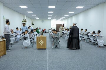 تقرير مصور/ العتبة العباسية تنظّم مسابقةً في حفظ مختارات من كتاب (الأربعون حديثًا) في النجف الأشرف