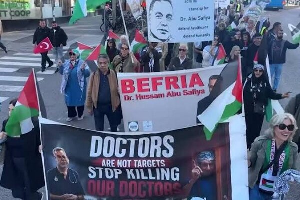 Hundreds rally in Stockholm against Israeli attacks on Gaza, Lebanon