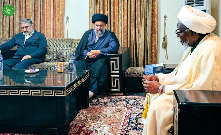 تقرير مصور/ الشيخ الزكزاكي يستقبل رئيس كلية المصطفى الجديد في أبوجا
