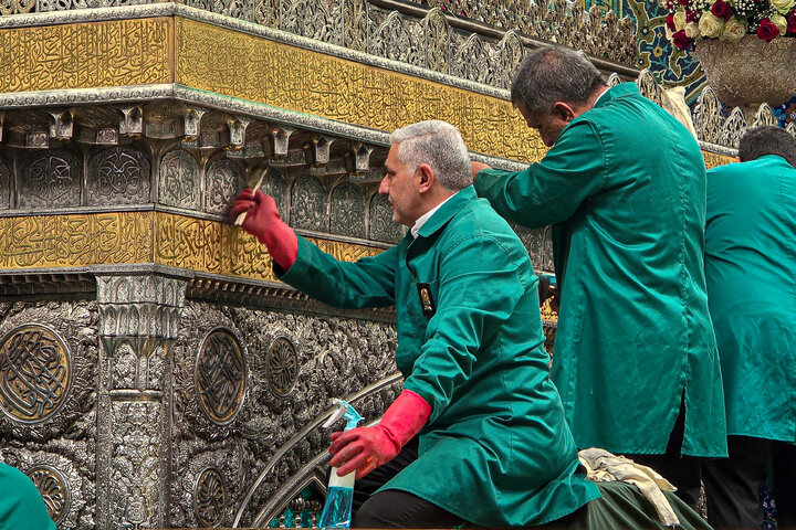 Photos: Cleaning ceremony of Imam Reza holy shrine