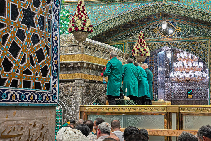Photos: Cleaning ceremony of Imam Reza holy shrine