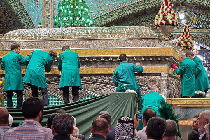 Photos: Cleaning ceremony of Imam Reza holy shrine