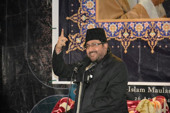 H.I အိဖ်သေခါရ် ဟိုစိုင်းန်  အန်ဆွာရီ ၏ ၁၂ ကြိမ်မြောက် နှစ်ပတ်လည် နေ့တွင် ကက်ရှ်မီးယားတစ်ဝန်း ကုရ်အာန်ရွတ် ခွာနီ နှင့် မဂျ်လစ်များ ကျင်းပ  ။ ။ Photos