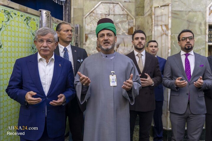 نخست‌وزیر پیشین ترکیه در حرم حضرت ابوالفضل العباس(ع)
