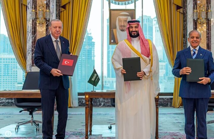 Reunión extraordinaria de la Coalición de La Meca tras los acontecimientos en Yemen y Arabia Saudí