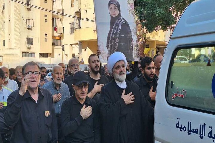 تقرير مصور/ مراسم تشييع لشهيدة في روضة جنة الزهراء (ع) بمنطقة الكفاءات اللبنانية