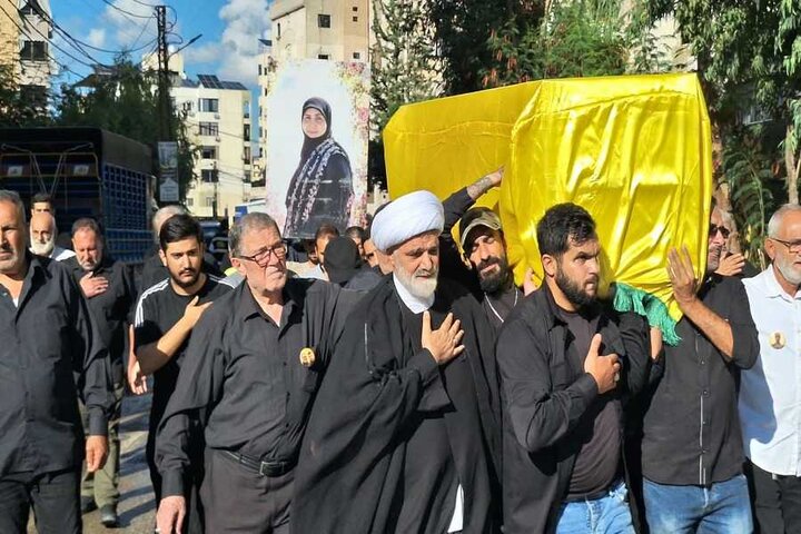 تقرير مصور/ مراسم تشييع لشهيدة في روضة جنة الزهراء (ع) بمنطقة الكفاءات اللبنانية