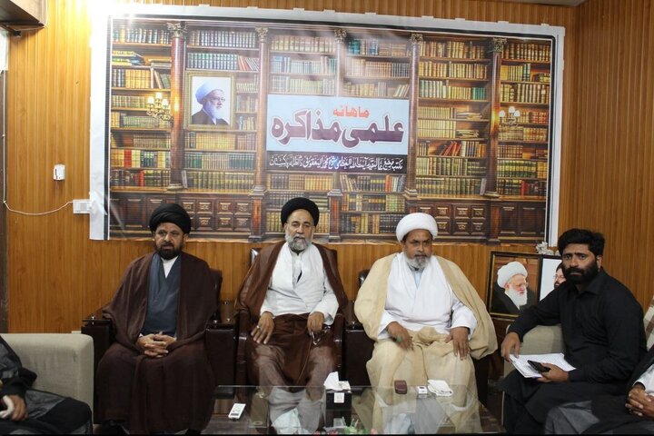 تقرير مصور/ إقامة الملتقى العلمي والفكري الشهري بعنوان «سيرة السيدة فاطمة الزهراء (ع)» في إسلام آباد