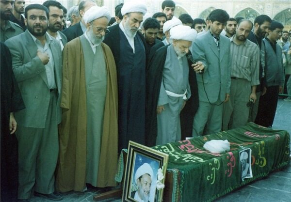 آیت‌الله مجتبی حاج آخوند؛ فقیهی که از مکتب امام(ره) برخاست