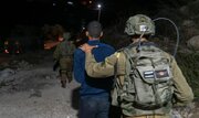 Batı Şeria’da Gece Boyu Süren İşgal Baskınları: En Az 95 Filistinli Gözaltına Alındı ve Saha Sorgusuna Çekildi