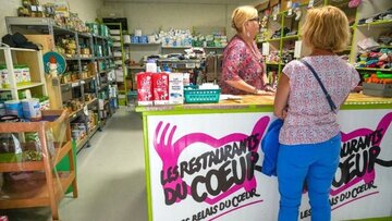 欧州の中心における危機:フランスでの記録的な貧困とホームレス問題