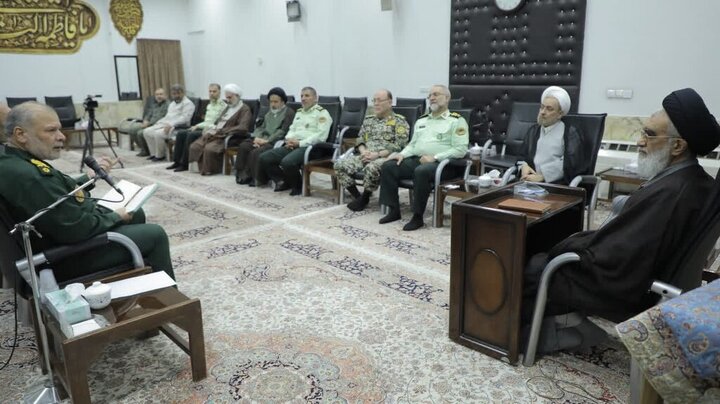 Foto Xəbər \ Qum ostanının hərbi komandirləri Ayətullah Səidi ilə görüşdü